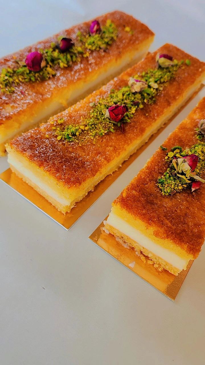 بسبوسة بالقشطة